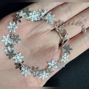 Silver Christmas Snowflake Winter Wonderland Bracelet